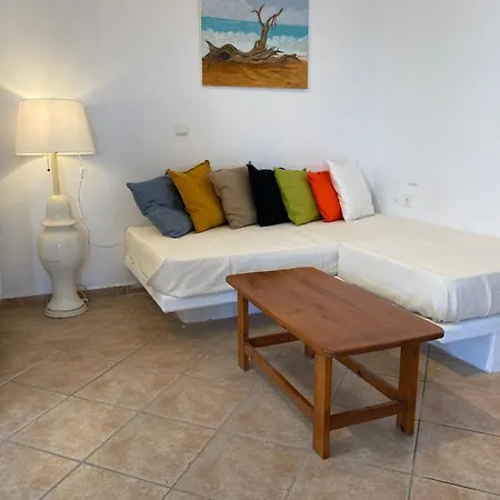 Agrabely בית כפרי Galanado