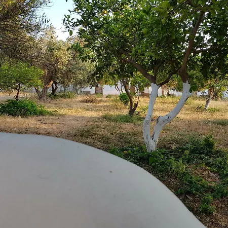 בית כפרי Agrabely